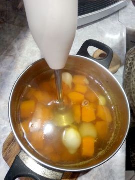 Sütőtökkrém leves