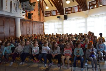 Ismeretterjesztő előadás gyerekeknek az állatok világnapján