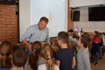 Ismeretterjesztő előadás gyerekeknek az állatok világnapján