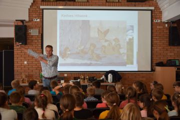 Ismeretterjesztő előadás gyerekeknek az állatok világnapján
