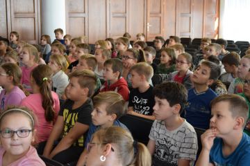 Ismeretterjesztő előadás gyerekeknek az állatok világnapján