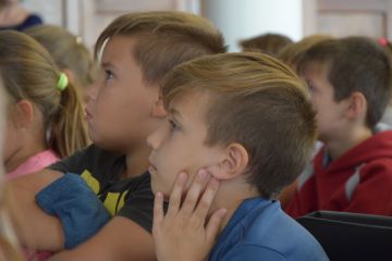 Ismeretterjesztő előadás gyerekeknek az állatok világnapján