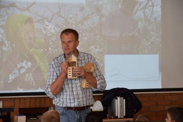 Ismeretterjesztő előadás gyerekeknek az állatok világnapján