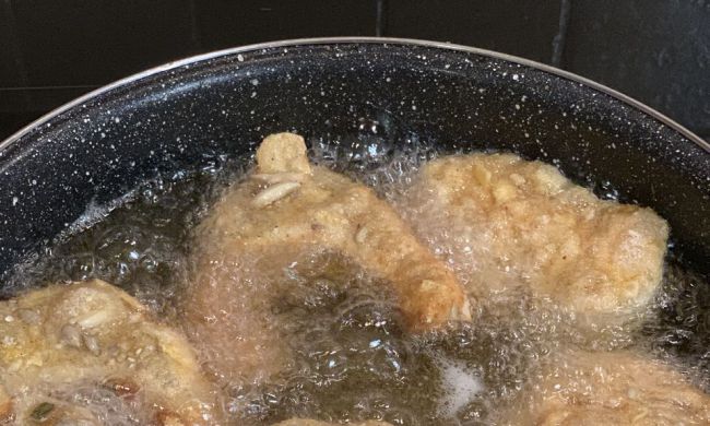 Rántott harcsaszeletek