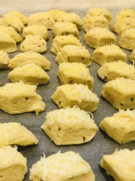 Sajtos-köményes pogácsa - elkészítése