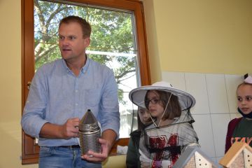 Kis biológusok, természet barátok találkozása Sipos Gazdával