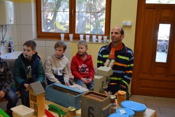 Kis biológusok, természet barátok találkozása Sipos Gazdával