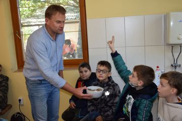 Kis biológusok, természet barátok találkozása Sipos Gazdával