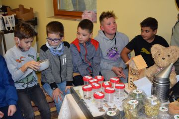 Kis biológusok, természet barátok találkozása Sipos Gazdával