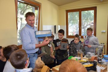 Kis biológusok, természet barátok találkozása Sipos Gazdával