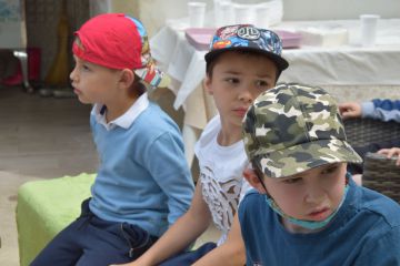 Szőnyis kisdiákok vidáman tanulhattak a Gyömrei tanyán