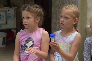 Szőnyis kisdiákok vidáman tanulhattak a Gyömrei tanyán