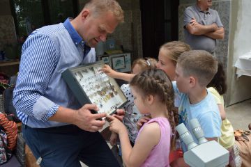 Szőnyis kisdiákok vidáman tanulhattak a Gyömrei tanyán