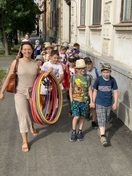 Szőnyis kisdiákok vidáman tanulhattak a Gyömrei tanyán