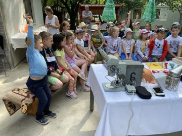 Szőnyis kisdiákok vidáman tanulhattak a Gyömrei tanyán