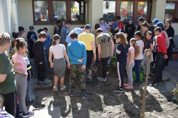 HISZÖK Nap- Óvd a teremtett világot!