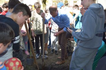 HISZÖK Nap- Óvd a teremtett világot!